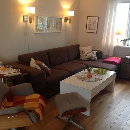 Privat Rom Og Husutleie Mandal