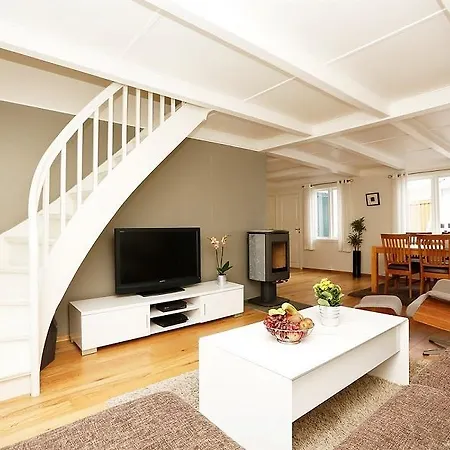 Δωμάτια σε οικογενειακή κατοικία Privat Rom Og Husutleie